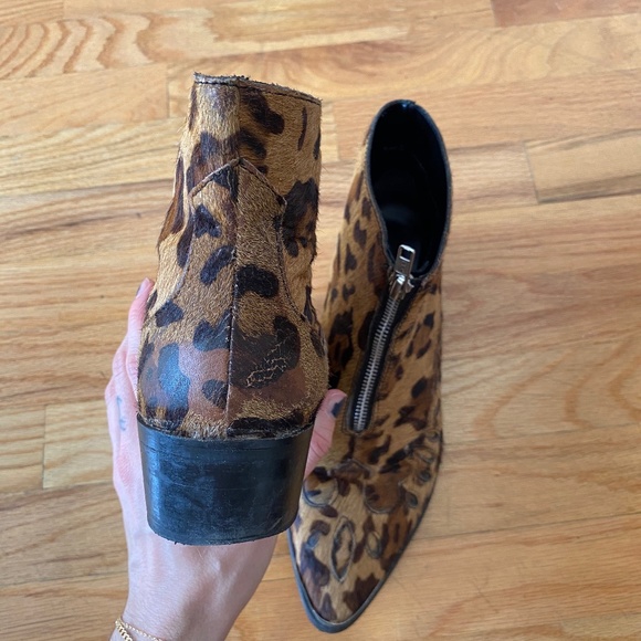 Front Zip Cheetah Boots - Picture 4 of 4